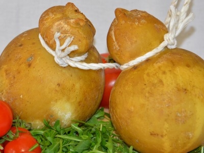 scamorzone-stagionato-affumicato-di-bufala-muzzarell-2